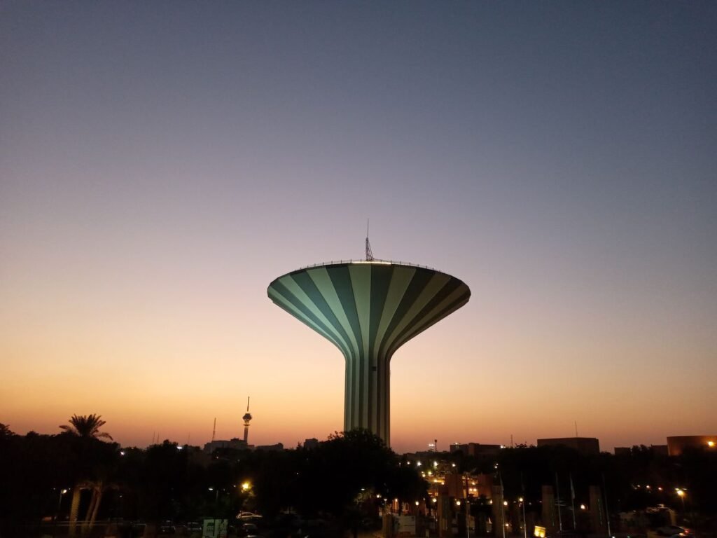 Riyadh Saudi Arabia skyline - Saudi Arabia jobs and hiring trends